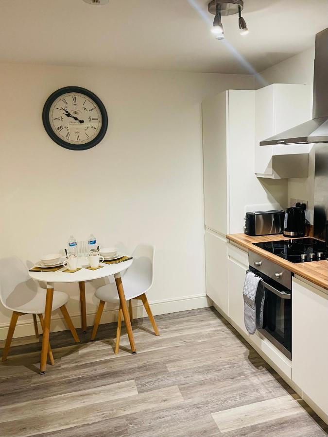 #0509 Two Bedroom Serviced Apartment- Free Parking Derby Exterior foto